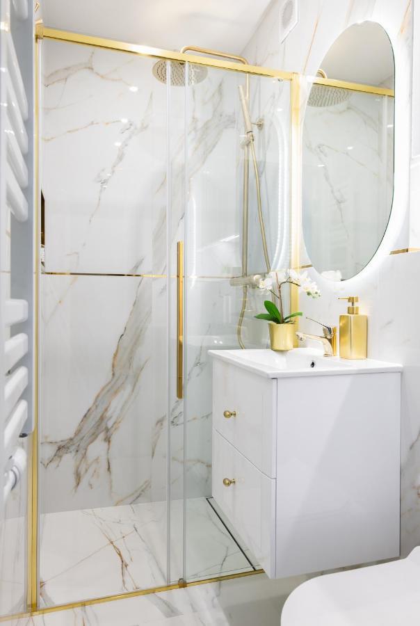 Glam & Modern By Cooee Apartments Warsaw Ngoại thất bức ảnh